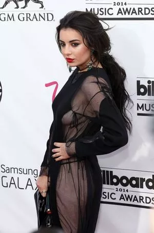 Charli XCX OnlyFans Leaked Free Thumbnail Picture - #JtOilu1Th3