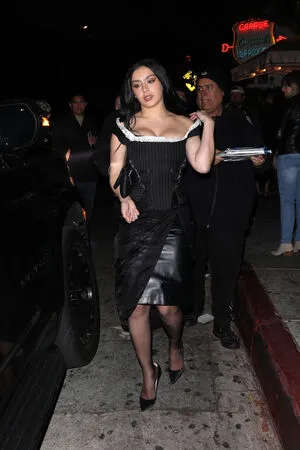 Charli XCX OnlyFans Leaked Free Thumbnail Picture - #KJwSi3DhX3