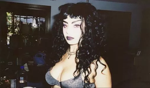 Charli XCX OnlyFans Leaked Free Thumbnail Picture - #LvTH0wh84e