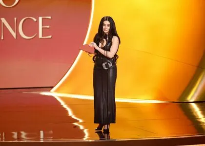 Charli XCX OnlyFans Leaked Free Thumbnail Picture - #ML1hvvJgRZ