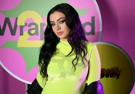 Charli XCX OnlyFans Leaked Free Thumbnail Picture - #OIo5ihgo0X