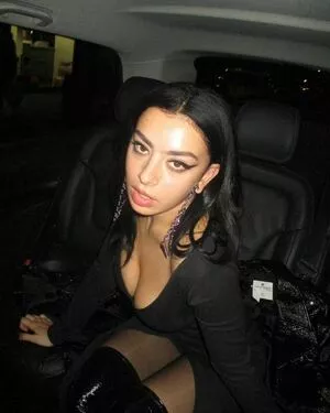 Charli XCX OnlyFans Leaked Free Thumbnail Picture - #OSm9GvX5bK