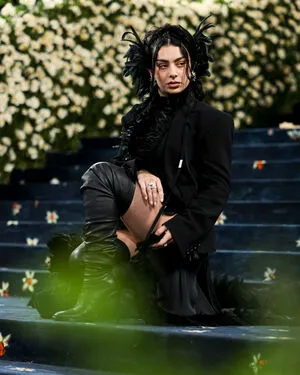 Charli XCX OnlyFans Leaked Free Thumbnail Picture - #RXeAoDhUrX