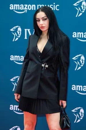 Charli XCX OnlyFans Leaked Free Thumbnail Picture - #Ur8GcYx2AY
