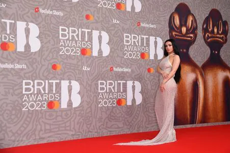 Charli XCX OnlyFans Leaked Free Thumbnail Picture - #VgmgyyWS06