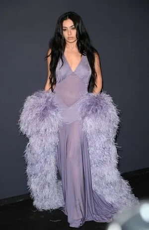 Charli XCX OnlyFans Leaked Free Thumbnail Picture - #XA4qSyYvJq