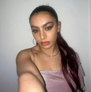 Charli XCX OnlyFans Leaked Free Thumbnail Picture - #YkALYKSFTv