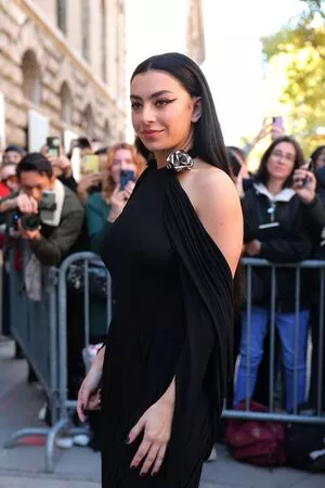 Charli XCX OnlyFans Leaked Free Thumbnail Picture - #aDoeZN4MV9