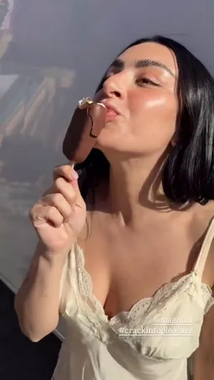 Charli XCX OnlyFans Leaked Free Thumbnail Picture - #artvMZ1iBh