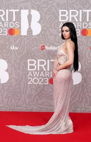 Charli XCX OnlyFans Leaked Free Thumbnail Picture - #asOJjJ1Zq1