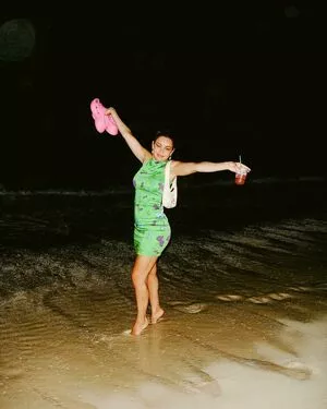 Charli XCX OnlyFans Leaked Free Thumbnail Picture - #dOv7M9UN44