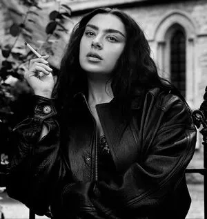 Charli XCX OnlyFans Leaked Free Thumbnail Picture - #dm0B0ZrKRX