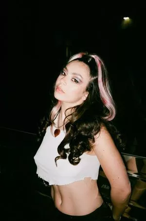 Charli XCX OnlyFans Leaked Free Thumbnail Picture - #e1LRTgd3g3
