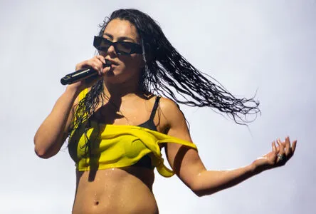 Charli XCX OnlyFans Leaked Free Thumbnail Picture - #eFBc7uGqsv