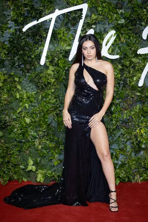 Charli XCX OnlyFans Leaked Free Thumbnail Picture - #eYYobz9FXy