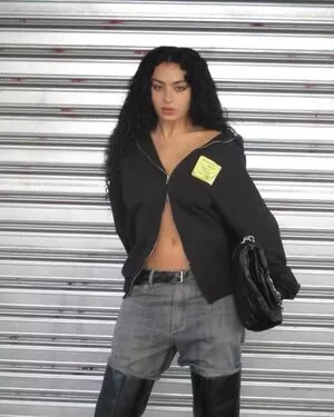 Charli XCX OnlyFans Leaked Free Thumbnail Picture - #gwaI7qd0Vv