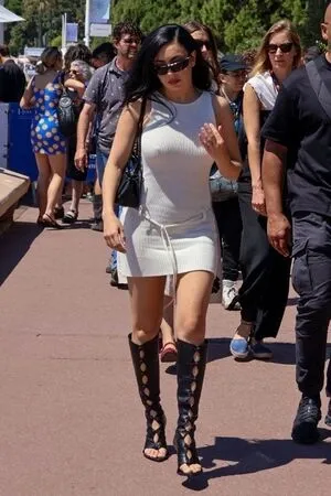 Charli XCX OnlyFans Leaked Free Thumbnail Picture - #iCRiNLExue