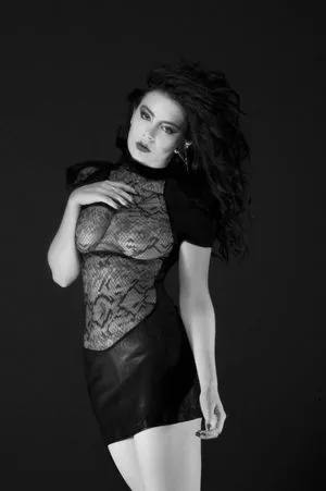 Charli XCX OnlyFans Leaked Free Thumbnail Picture - #kBSbGGDeS8