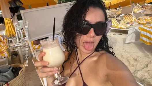 Charli XCX OnlyFans Leaked Free Thumbnail Picture - #l1hfaylckY