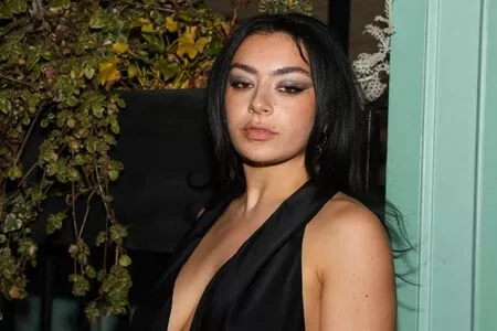 Charli XCX OnlyFans Leaked Free Thumbnail Picture - #lQy2DXjFTz