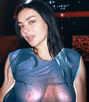 Charli XCX OnlyFans Leaked Free Thumbnail Picture - #oeAI2G51sw