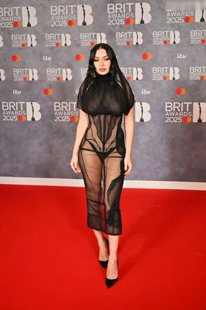 Charli XCX OnlyFans Leaked Free Thumbnail Picture - #rEeQ6L4Dhc