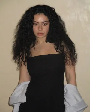 Charli XCX OnlyFans Leaked Free Thumbnail Picture - #rg8leyx8RG