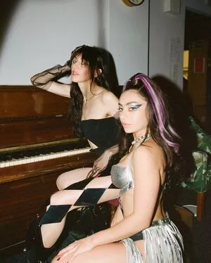 Charli XCX OnlyFans Leaked Free Thumbnail Picture - #sUiMzhVDI9