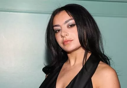 Charli XCX OnlyFans Leaked Free Thumbnail Picture - #sbUeCuEN8H