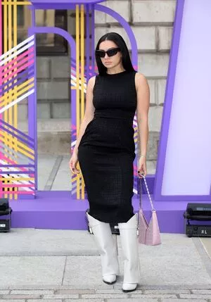 Charli XCX OnlyFans Leaked Free Thumbnail Picture - #tAAvPg3ATW