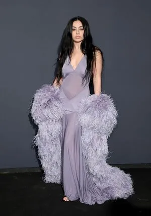 Charli XCX OnlyFans Leaked Free Thumbnail Picture - #tVF7rWhQR6