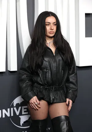 Charli XCX OnlyFans Leaked Free Thumbnail Picture - #vU7dVAHgLl