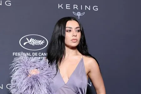 Charli XCX OnlyFans Leaked Free Thumbnail Picture - #wp2rG3mnCh