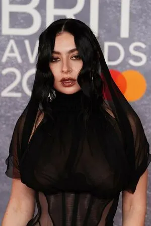 Charli XCX OnlyFans Leaked Free Thumbnail Picture - #xZeYfu0r1O