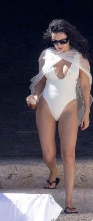 Charli XCX OnlyFans Leaked Free Thumbnail Picture - #xZqf3lGvff