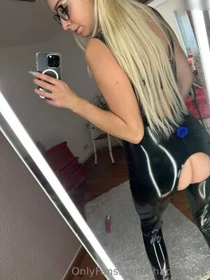 Charlie Ofxx OnlyFans Leaked Free Thumbnail Picture - #dnm5Bvz3ek