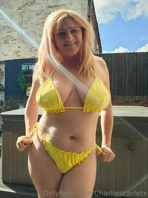 Charliescarletx OnlyFans Leaked Free Thumbnail Picture - #jRKllH77S6