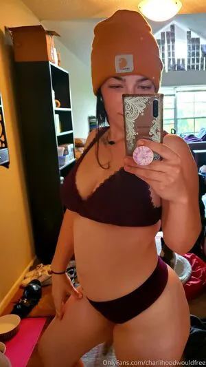 Charlihoodwouldfree OnlyFans Leaked Free Thumbnail Picture - #B6sdXalAMw