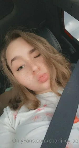 Charliiieyrae OnlyFans Leaked Free Thumbnail Picture - #1Y0OQsAOLB