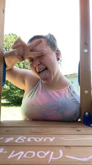 Charliiieyrae OnlyFans Leaked Free Thumbnail Picture - #MTeTThK5vg