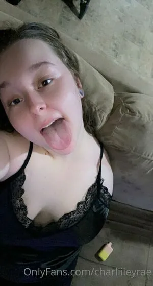 Charliiieyrae OnlyFans Leaked Free Thumbnail Picture - #yOQ1ROaSvg