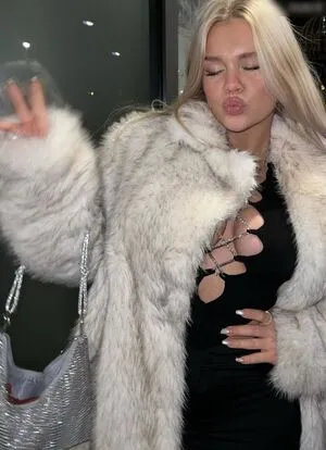 Charlimart OnlyFans Leaked Free Thumbnail Picture - #1LrEef3ldC