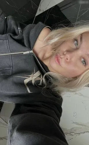 Charlimart OnlyFans Leaked Free Thumbnail Picture - #OGbehfmjaY