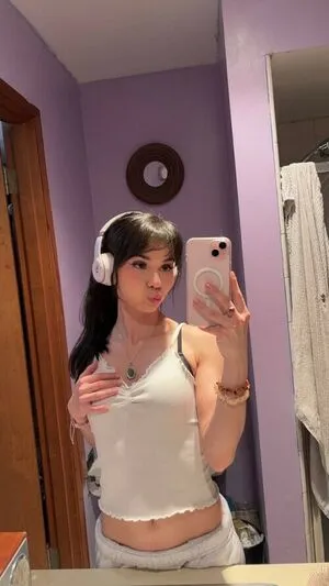 Charlize OnlyFans Leaked Free Thumbnail Picture - #VY1A1voxU3