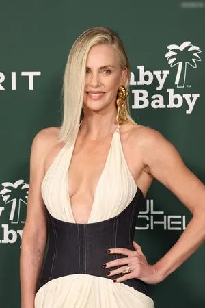 Charlize Theron OnlyFans Leaked Free Thumbnail Picture - #AAHirJDtuX