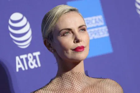 Charlize Theron OnlyFans Leaked Free Thumbnail Picture - #Lim7T2snLO