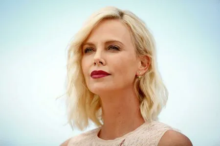 Charlize Theron OnlyFans Leaked Free Thumbnail Picture - #N1l2JsewFI