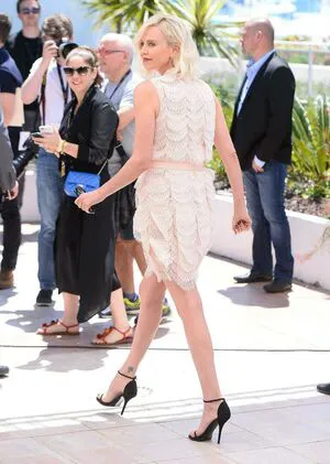 Charlize Theron OnlyFans Leaked Free Thumbnail Picture - #X58Cs9UBIA