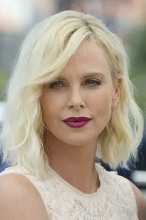 Charlize Theron OnlyFans Leaked Free Thumbnail Picture - #ehL0BErZ45