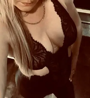 Charlizefoxxx OnlyFans Leaked Free Thumbnail Picture - #rCuubLAD97